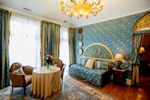 Cassatt Suite sitting room