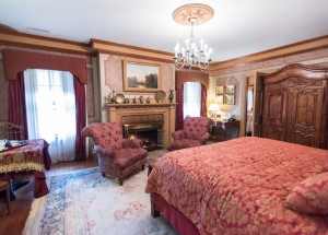 Ambassador's Room | Baltimore bed and breakfast room