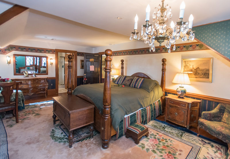 Hunt Room 2 Gramercy Mansion