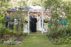 Carriage House garden wedding, Artful Weddings by Sachs Photography
