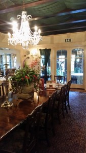 Dining table before breakfast