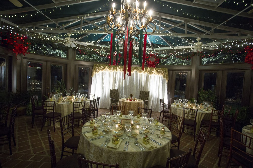 Atrium wedding reception dining with sweetheart table