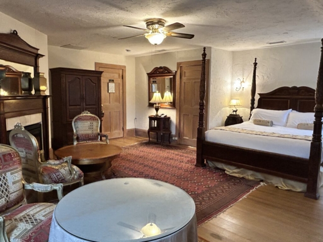 Tower Room Bedroom 2025 (5)