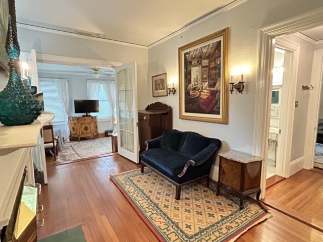 blue garden suite twin bedroom