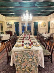 Breakfast in the Dining Room